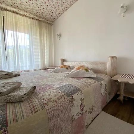 Spravzhnya Kazka Hotel *