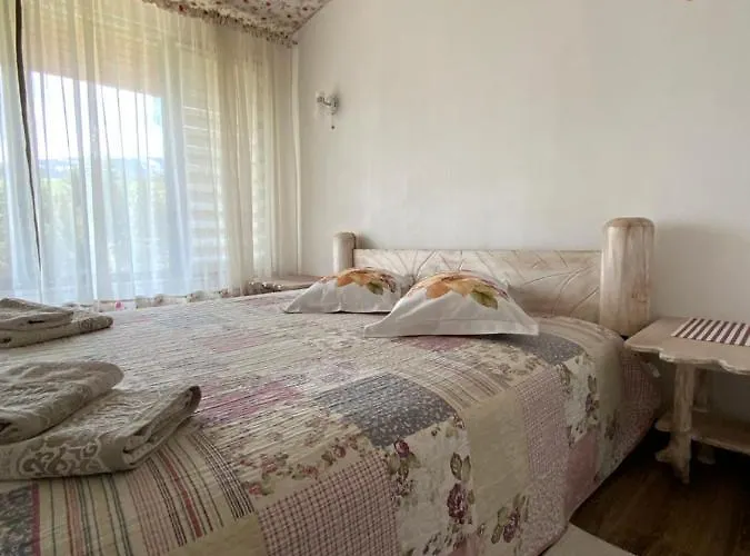 Spravzhnya Kazka Отель *