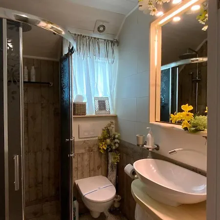 Spravzhnya Kazka Podobovets